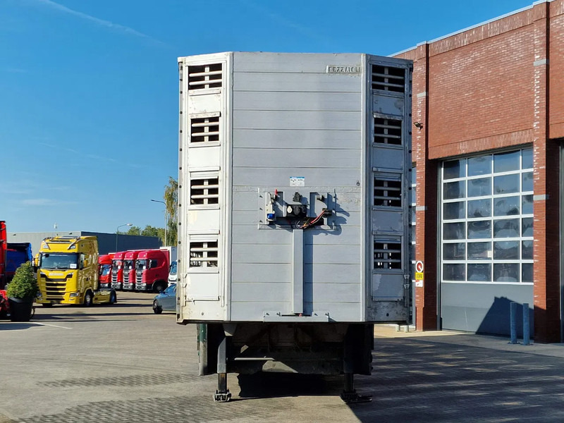 Pezzaioli 5 deck livestock trailer - Water & Ventilation - Loadlift - Folding floors - BPW Axle - 155M3 - Для перевезення худоби напівпричіп: фото 5 Pezzaioli 5 deck livestock trailer - Water & Ventilation - Loadlift - Folding floors - BPW Axle - 155M3 - Для перевезення худоби напівпричіп: фото 5