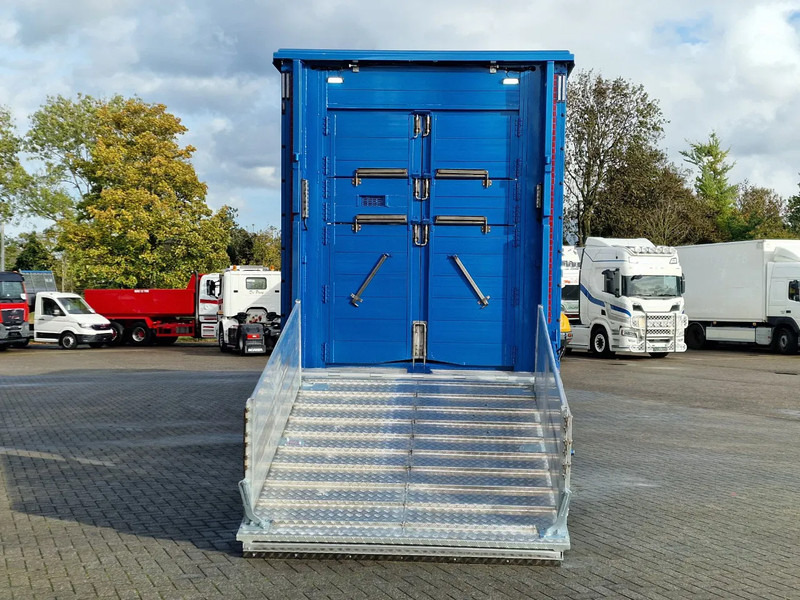 Новий Для перевезення худоби напівпричіп Pezzaioli New 3 stock livestock trailer 95.4M2 - Water & Ventilation - Lifting floors - Lifting roof - Lift axle: фото 11 Новий Для перевезення худоби напівпричіп Pezzaioli New 3 stock livestock trailer 95.4M2 - Water & Ventilation - Lifting floors - Lifting roof - Lift axle: фото 11