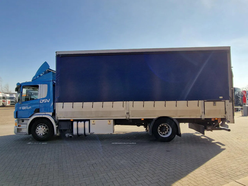 Scania P320 4x2 - Side boars - Loadlift - Full air - Navi - Тентована вантажівка: фото 4 Scania P320 4x2 - Side boars - Loadlift - Full air - Navi - Тентована вантажівка: фото 4