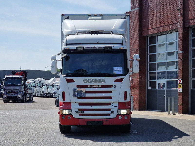 Scania R500 V8 Highline 6x2*4 - Box with side doors - Loadlift - Manual gearbox with retarder - Full air - Steering axle - Вантажівка з закритим кузовом: фото 2 Scania R500 V8 Highline 6x2*4 - Box with side doors - Loadlift - Manual gearbox with retarder - Full air - Steering axle - Вантажівка з закритим кузовом: фото 2