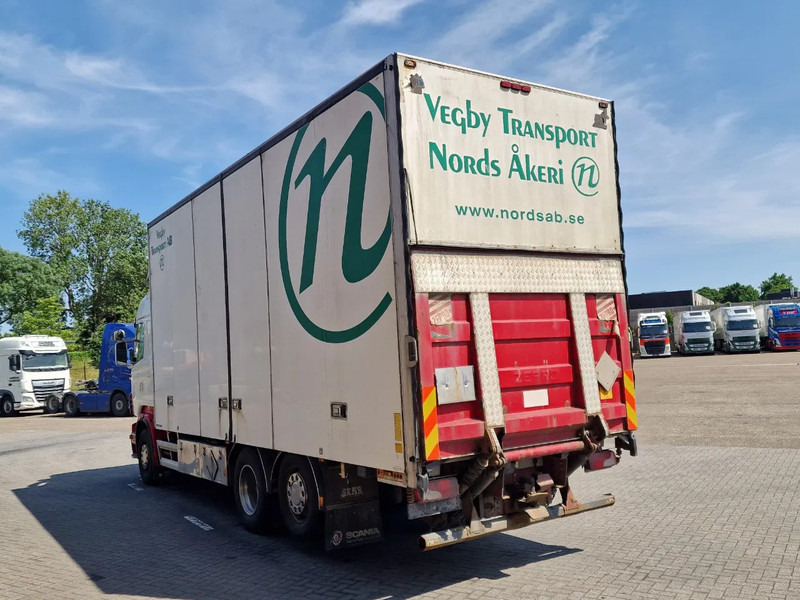 Scania R500 V8 Highline 6x2*4 - Box with side doors - Loadlift - Manual gearbox with retarder - Full air - Steering axle - Вантажівка з закритим кузовом: фото 5 Scania R500 V8 Highline 6x2*4 - Box with side doors - Loadlift - Manual gearbox with retarder - Full air - Steering axle - Вантажівка з закритим кузовом: фото 5