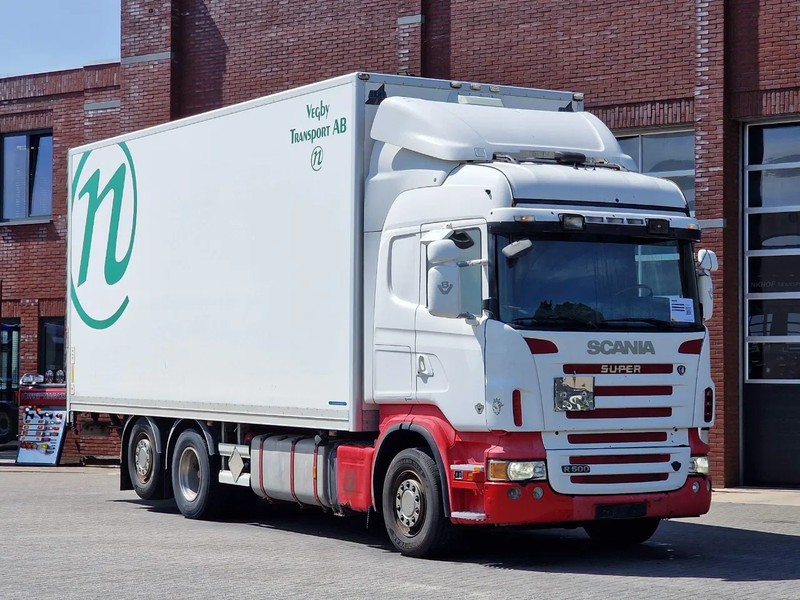 Scania R500 V8 Highline 6x2*4 - Box with side doors - Loadlift - Manual gearbox with retarder - Full air - Steering axle - Вантажівка з закритим кузовом: фото 1 Scania R500 V8 Highline 6x2*4 - Box with side doors - Loadlift - Manual gearbox with retarder - Full air - Steering axle - Вантажівка з закритим кузовом: фото 1