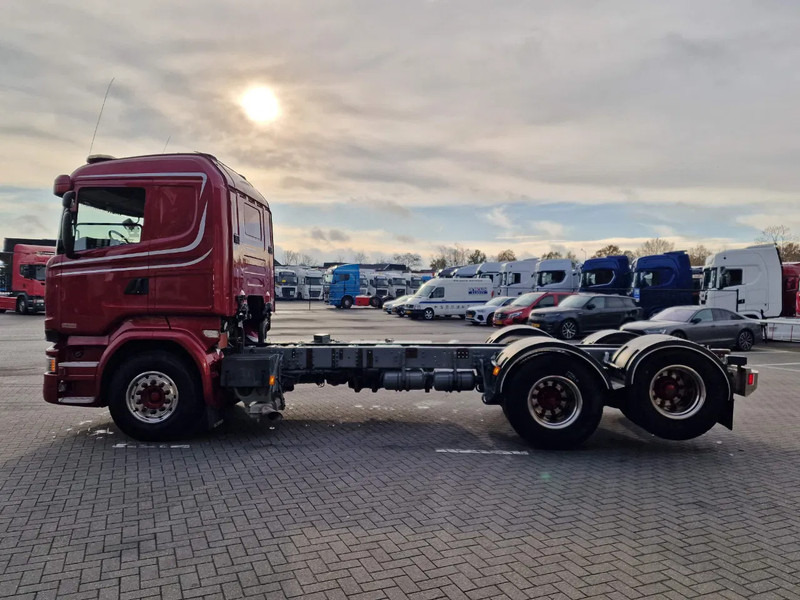 Scania R520 V8 6x2 Chassis - 4.50 WB - Euro 6 - Full air - Вантажівка шасі: фото 5 Scania R520 V8 6x2 Chassis - 4.50 WB - Euro 6 - Full air - Вантажівка шасі: фото 5