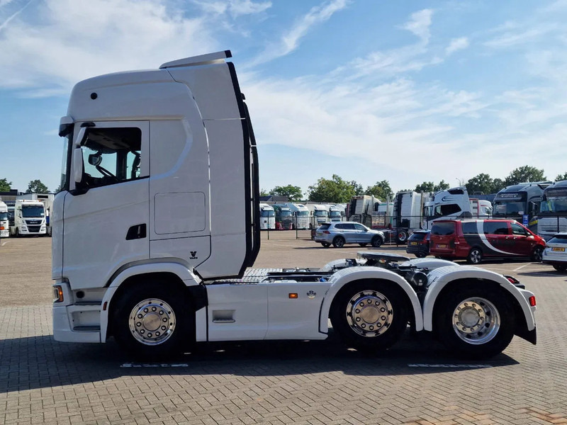 Scania 660S V8 NGS Highline 6x2/4 - New - Old dashboard - Full spec - Retarder - Night clima - Led - Leather - Navi - Тягач: фото 4 Scania 660S V8 NGS Highline 6x2/4 - New - Old dashboard - Full spec - Retarder - Night clima - Led - Leather - Navi - Тягач: фото 4