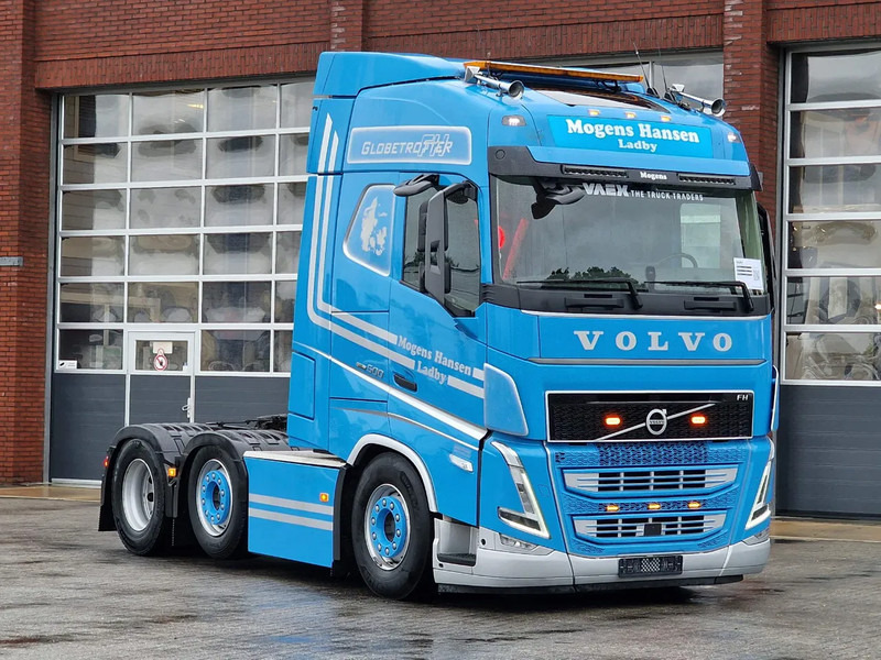 Volvo FH 13.500 Globetrotter 6x2 - I Save - PTO/hydraulics - Full air - Custom interior - Тягач: фото 1 Volvo FH 13.500 Globetrotter 6x2 - I Save - PTO/hydraulics - Full air - Custom interior - Тягач: фото 1