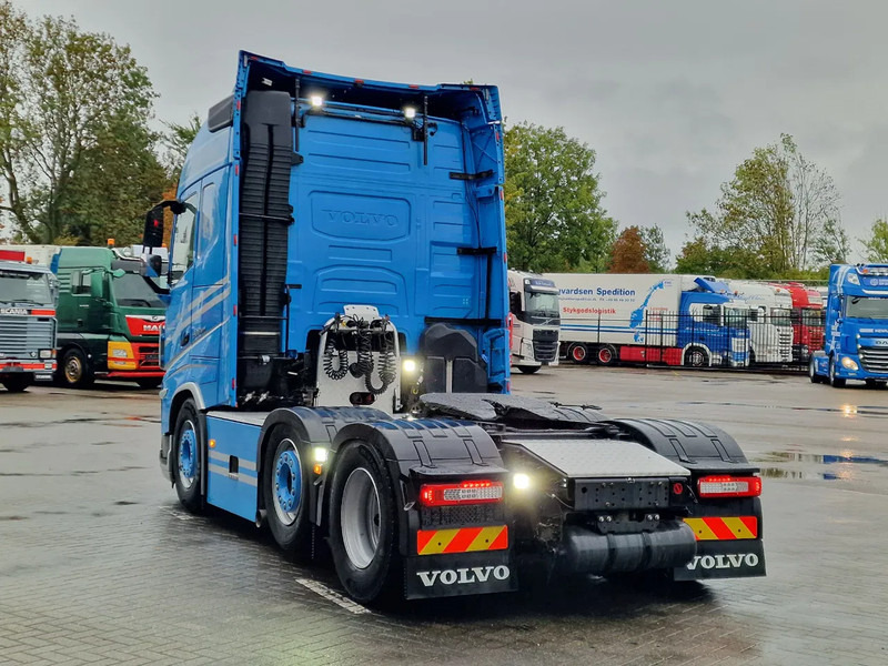 Volvo FH 13.500 Globetrotter 6x2 - I Save - PTO/hydraulics - Full air - Custom interior - Тягач: фото 5 Volvo FH 13.500 Globetrotter 6x2 - I Save - PTO/hydraulics - Full air - Custom interior - Тягач: фото 5
