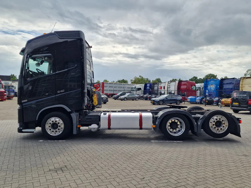 Volvo FH 13.540 Globetrotter 6x2 - Full air - VEB+ - Led - Тягач: фото 4 Volvo FH 13.540 Globetrotter 6x2 - Full air - VEB+ - Led - Тягач: фото 4