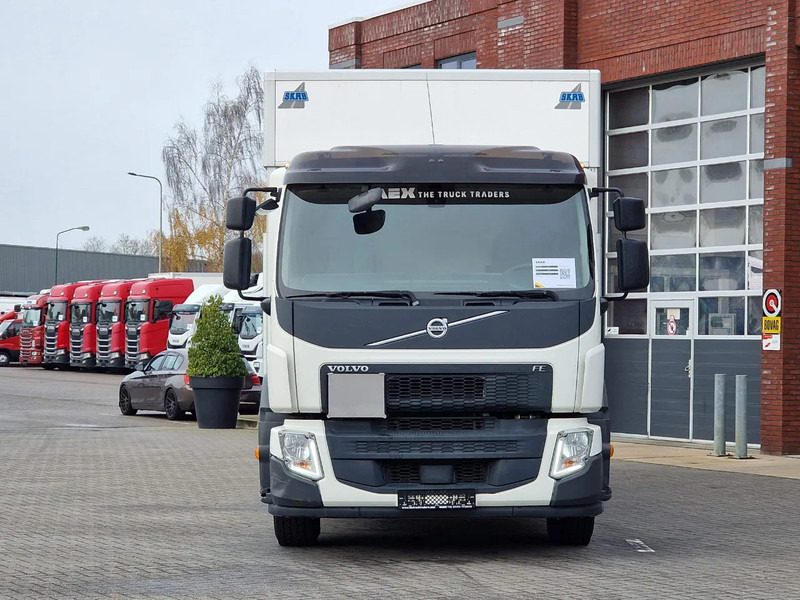 Volvo FE 280 4x2 - Closed box with Adjustable height - Loadlift - Full air - Euro 6 - 550 WB - Вантажівка з закритим кузовом: фото 3 Volvo FE 280 4x2 - Closed box with Adjustable height - Loadlift - Full air - Euro 6 - 550 WB - Вантажівка з закритим кузовом: фото 3