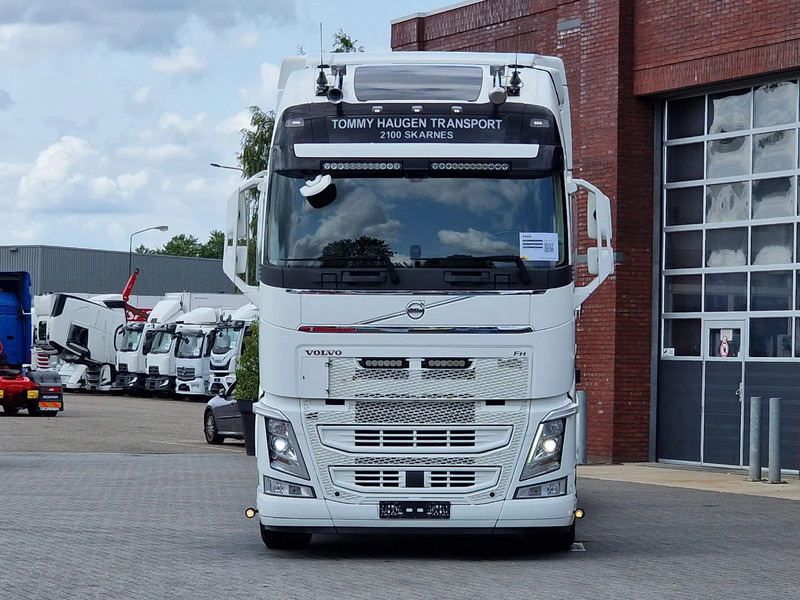 Volvo FH 13.500 Globetrotter XL 6x2 - BDF - Retarder - I parkcool - Full air - 4.90 WB - Контейнеровоз/ Змінний кузов вантажівка: фото 2 Volvo FH 13.500 Globetrotter XL 6x2 - BDF - Retarder - I parkcool - Full air - 4.90 WB - Контейнеровоз/ Змінний кузов вантажівка: фото 2