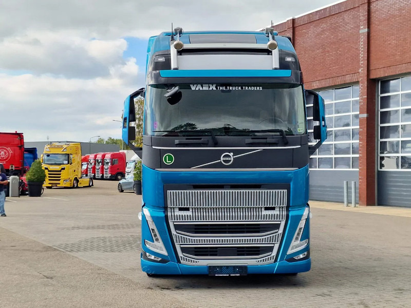 Volvo FH 500 4x2XL Cartransporter "Blyss" Low Kilometer!, in new condition! - Автовоз вантажівка: фото 3 Volvo FH 500 4x2XL Cartransporter "Blyss" Low Kilometer!, in new condition! - Автовоз вантажівка: фото 3