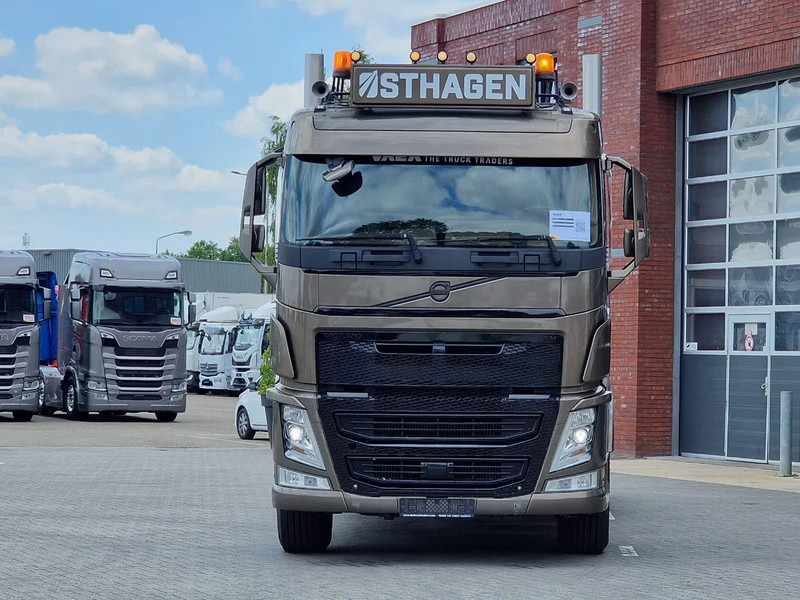 Volvo FH 500 6x4 Hooklift 21t / full airsuspension / retarder / alcoa wheels / standing exhaust / special interieur - Гаковий мультиліфт вантажівка: фото 3 Volvo FH 500 6x4 Hooklift 21t / full airsuspension / retarder / alcoa wheels / standing exhaust / special interieur - Гаковий мультиліфт вантажівка: фото 3