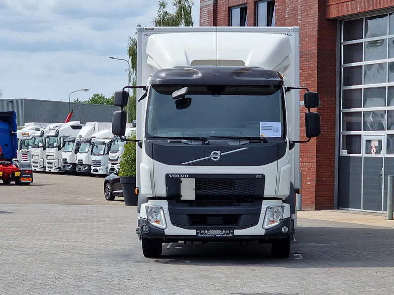 Volvo FL 250 Closed box - Loadlift - Automatic gearbox - Camera - Вантажівка з закритим кузовом: фото 2 Volvo FL 250 Closed box - Loadlift - Automatic gearbox - Camera - Вантажівка з закритим кузовом: фото 2
