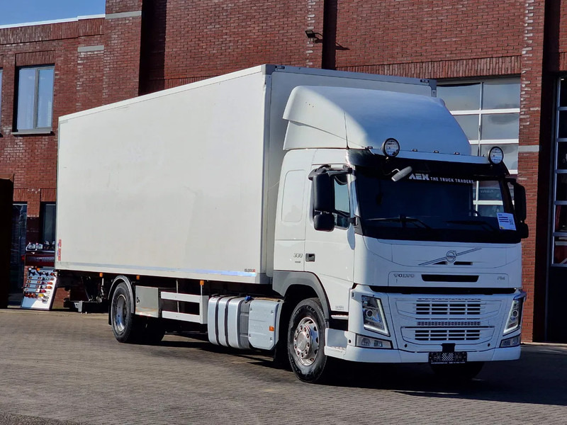 Volvo FM 330 4x2 - Carrier MT 18 Frigo - Loadlift - Full air - Sleepercab - Рефрижератор вантажівка: фото 1 Volvo FM 330 4x2 - Carrier MT 18 Frigo - Loadlift - Full air - Sleepercab - Рефрижератор вантажівка: фото 1