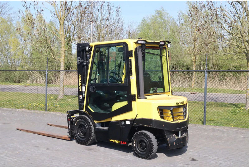 Hyster H2.5 A | BOOM SUSPENSION | SIDESHIFT | FORK EXTENTIONS | FORK POSITIONERS - Дизельний навантажувач: фото 3 Hyster H2.5 A | BOOM SUSPENSION | SIDESHIFT | FORK EXTENTIONS | FORK POSITIONERS - Дизельний навантажувач: фото 3