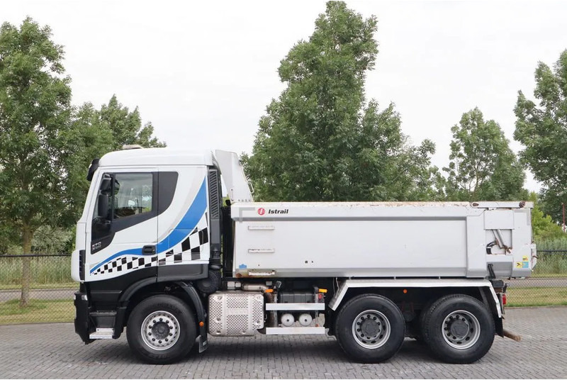 Iveco Stralis X-WAY 570 6X4 FULL STEEL BIG AXLES RETARDER EURO 6 - Самоскид вантажівка: фото 3 Iveco Stralis X-WAY 570 6X4 FULL STEEL BIG AXLES RETARDER EURO 6 - Самоскид вантажівка: фото 3