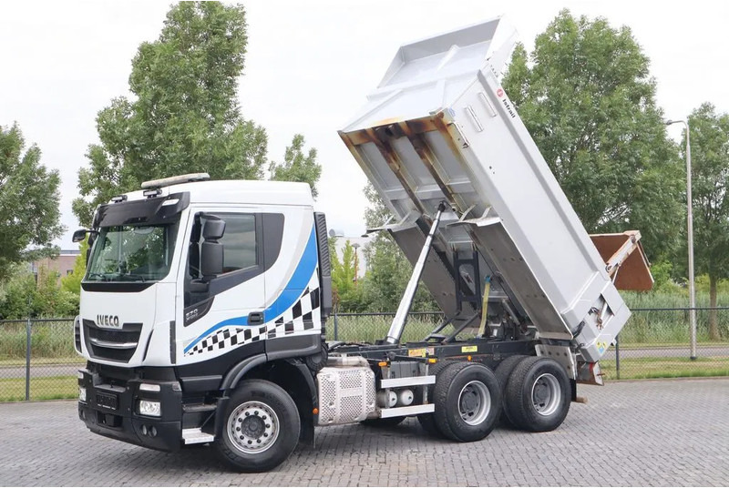 Iveco Stralis X-WAY 570 6X4 FULL STEEL BIG AXLES RETARDER EURO 6 - Самоскид вантажівка: фото 1 Iveco Stralis X-WAY 570 6X4 FULL STEEL BIG AXLES RETARDER EURO 6 - Самоскид вантажівка: фото 1