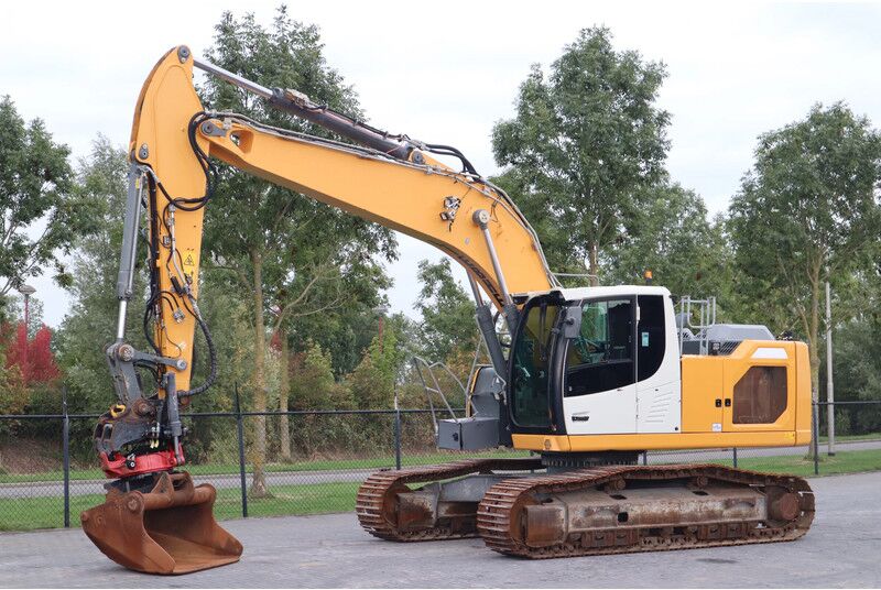 Liebherr R924 WLC | ROTOTILT R8 | BUCKET | - Гусеничний екскаватор: фото 2 Liebherr R924 WLC | ROTOTILT R8 | BUCKET | - Гусеничний екскаватор: фото 2