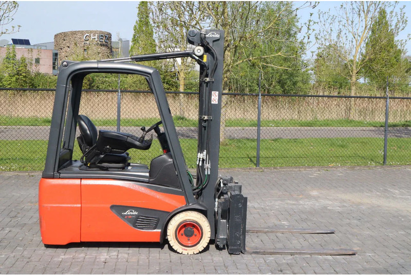 Linde E18 -02 | ROTATOR FORKS | SIDESHIFT - Електронавантажувач: фото 4 Linde E18 -02 | ROTATOR FORKS | SIDESHIFT - Електронавантажувач: фото 4