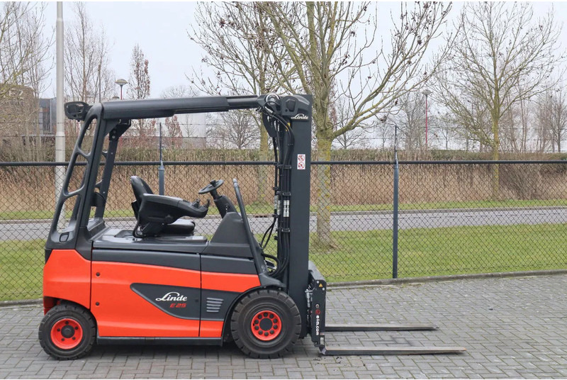 Linde E25 R-01 ROADSTER | DEMO | SIDESHIFT | FORK SPREADERS - Електронавантажувач: фото 4 Linde E25 R-01 ROADSTER | DEMO | SIDESHIFT | FORK SPREADERS - Електронавантажувач: фото 4