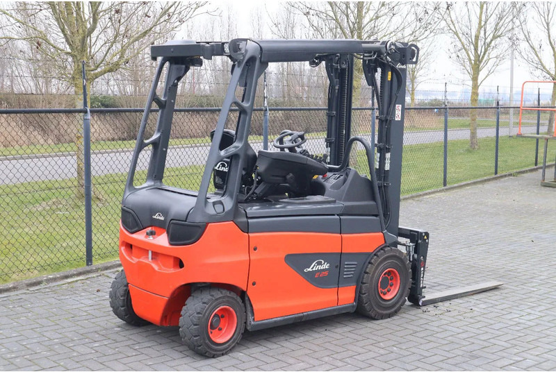 Linde E25 R-01 ROADSTER | DEMO | SIDESHIFT | FORK SPREADERS - Електронавантажувач: фото 5 Linde E25 R-01 ROADSTER | DEMO | SIDESHIFT | FORK SPREADERS - Електронавантажувач: фото 5