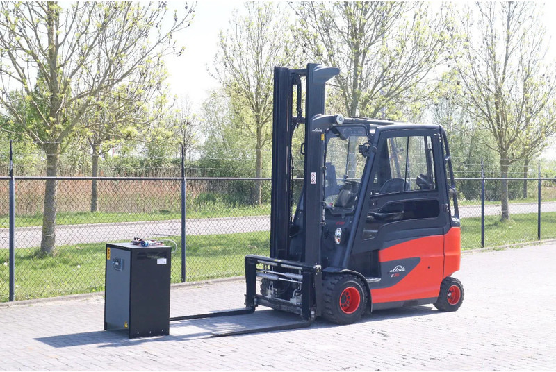 Linde E35 HL-01 | SIDESHIFT | POSITIONERS | LOW HOURS - Електронавантажувач: фото 2 Linde E35 HL-01 | SIDESHIFT | POSITIONERS | LOW HOURS - Електронавантажувач: фото 2