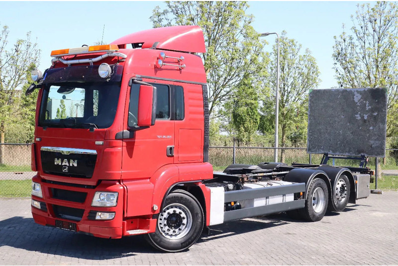 MAN TGS 26.360 | 6X2 | BDF | ONLY 80.000 KM! | EURO 5 - Вантажівка шасі: фото 1 MAN TGS 26.360 | 6X2 | BDF | ONLY 80.000 KM! | EURO 5 - Вантажівка шасі: фото 1