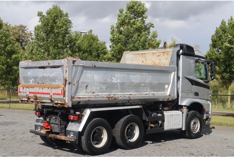 Mercedes-Benz Arocs 2651 | 6X4 | RETARDER | BIG AXLES | EURO 6 - Самоскид вантажівка: фото 5 Mercedes-Benz Arocs 2651 | 6X4 | RETARDER | BIG AXLES | EURO 6 - Самоскид вантажівка: фото 5