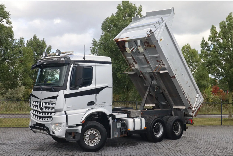 Mercedes-Benz Arocs 2651 | 6X4 | RETARDER | BIG AXLES | EURO 6 - Самоскид вантажівка: фото 1 Mercedes-Benz Arocs 2651 | 6X4 | RETARDER | BIG AXLES | EURO 6 - Самоскид вантажівка: фото 1