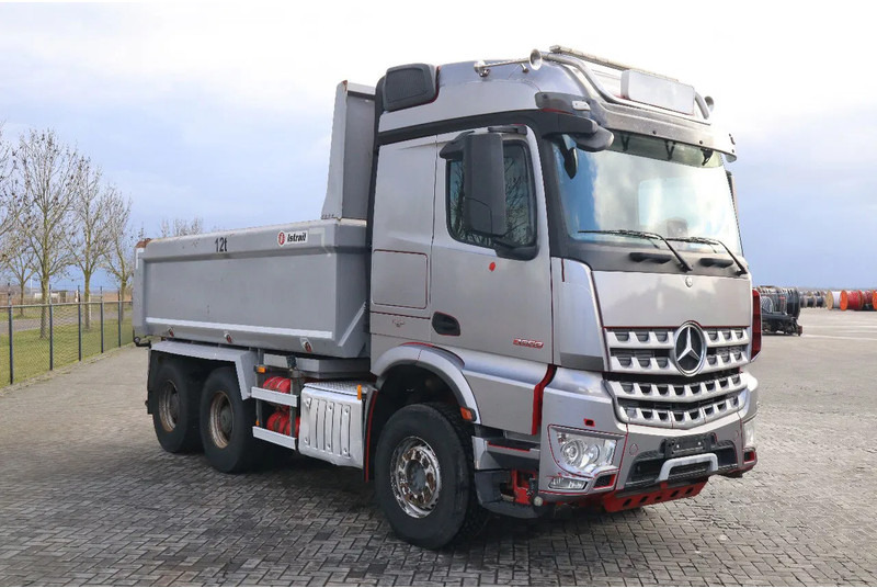 Mercedes-Benz Arocs 2658 2858 | 6X4 EURO 6 BIG AXLES | RETARDER | ENGINE PROBLEM - Самоскид вантажівка: фото 3 Mercedes-Benz Arocs 2658 2858 | 6X4 EURO 6 BIG AXLES | RETARDER | ENGINE PROBLEM - Самоскид вантажівка: фото 3