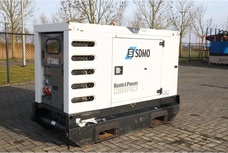 SDMO R44C3 | 44 KVA | GOOD WORKING - Електричний генератор: фото 3 SDMO R44C3 | 44 KVA | GOOD WORKING - Електричний генератор: фото 3