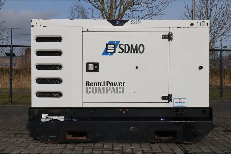 SDMO R44C3 | 44 KVA | GOOD WORKING - Електричний генератор: фото 1 SDMO R44C3 | 44 KVA | GOOD WORKING - Електричний генератор: фото 1