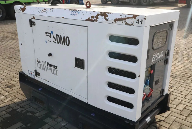 SDMO R44C3 | 44 KVA | GOOD WORKING - Електричний генератор: фото 4 SDMO R44C3 | 44 KVA | GOOD WORKING - Електричний генератор: фото 4