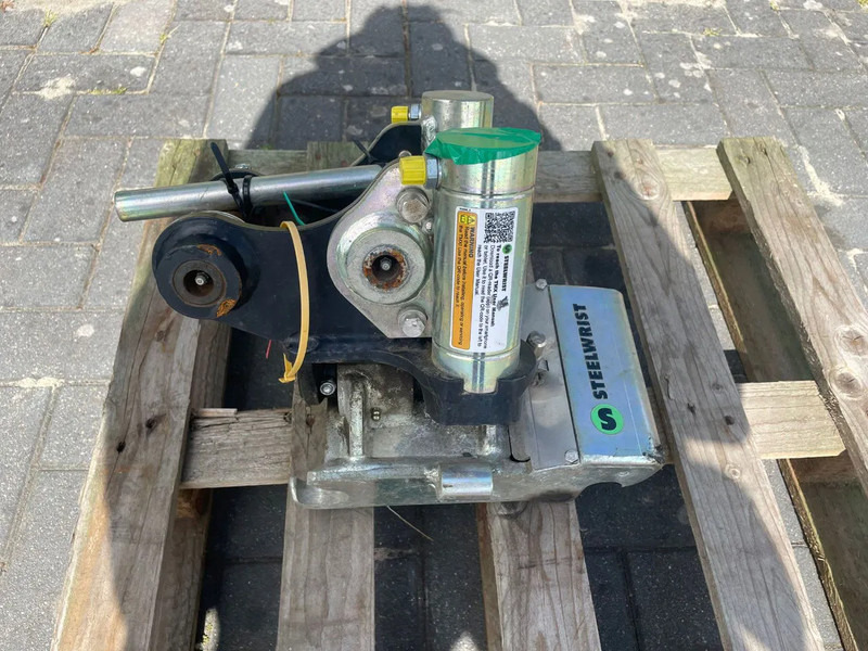 Sanderson STEELWRIST TMX S30 -180HA | TILT QUICKCOUPLER | TILTING COUPLER | NEW - Тилтротатор в категорії Будівельна техніка: фото 2 Sanderson STEELWRIST TMX S30 -180HA | TILT QUICKCOUPLER | TILTING COUPLER | NEW - Тилтротатор в категорії Будівельна техніка: фото 2
