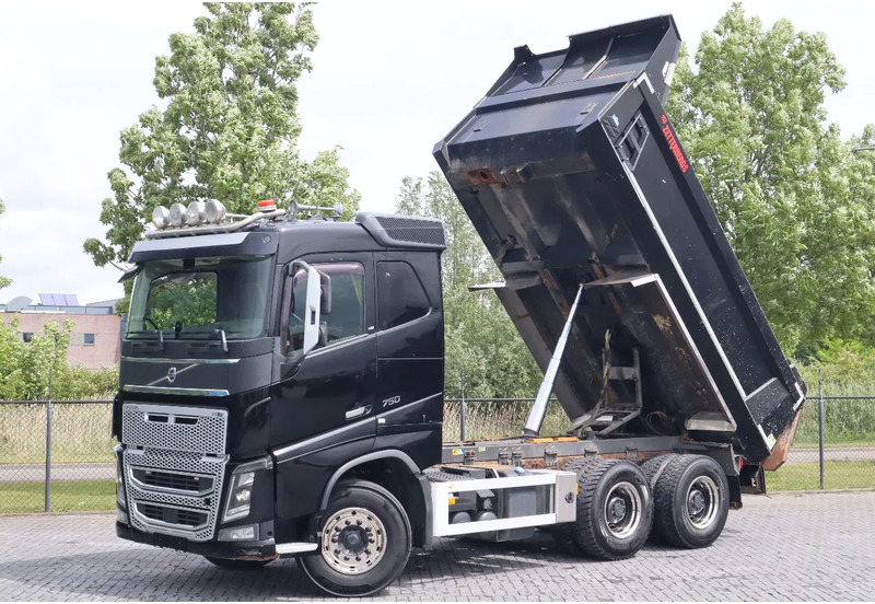 Volvo FH 16.750 | 6X4 | RETARDER | BIG AXLES | EURO 6 - Самоскид вантажівка: фото 1 Volvo FH 16.750 | 6X4 | RETARDER | BIG AXLES | EURO 6 - Самоскид вантажівка: фото 1