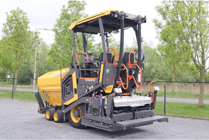 Volvo P2870 D ABG | ASPHALT PAVER | NEW / UNUSED | BOMAG BF300 - Асфальтоукладальна машина: фото 3 Volvo P2870 D ABG | ASPHALT PAVER | NEW / UNUSED | BOMAG BF300 - Асфальтоукладальна машина: фото 3