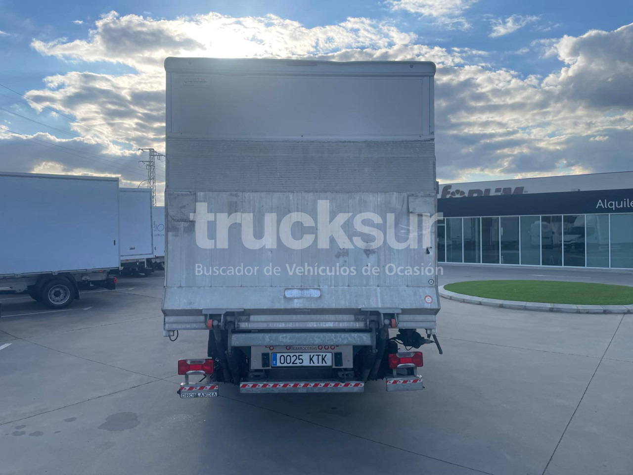 IVECO 72C18 P/E - Вантажівка з закритим кузовом: фото 4 IVECO 72C18 P/E - Вантажівка з закритим кузовом: фото 4