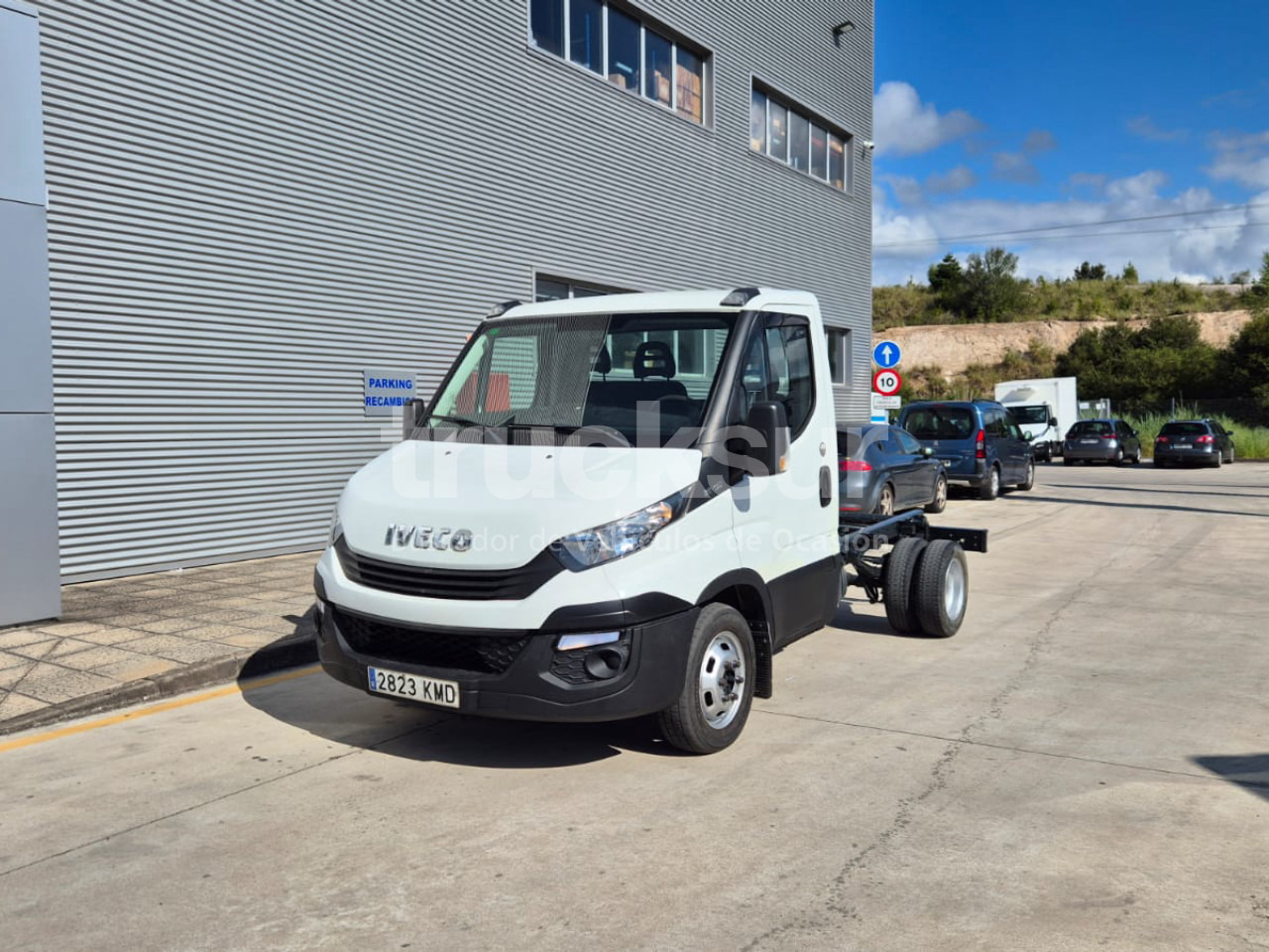 IVECO DAILY 35C15 - Вантажівка шасі: фото 4 IVECO DAILY 35C15 - Вантажівка шасі: фото 4
