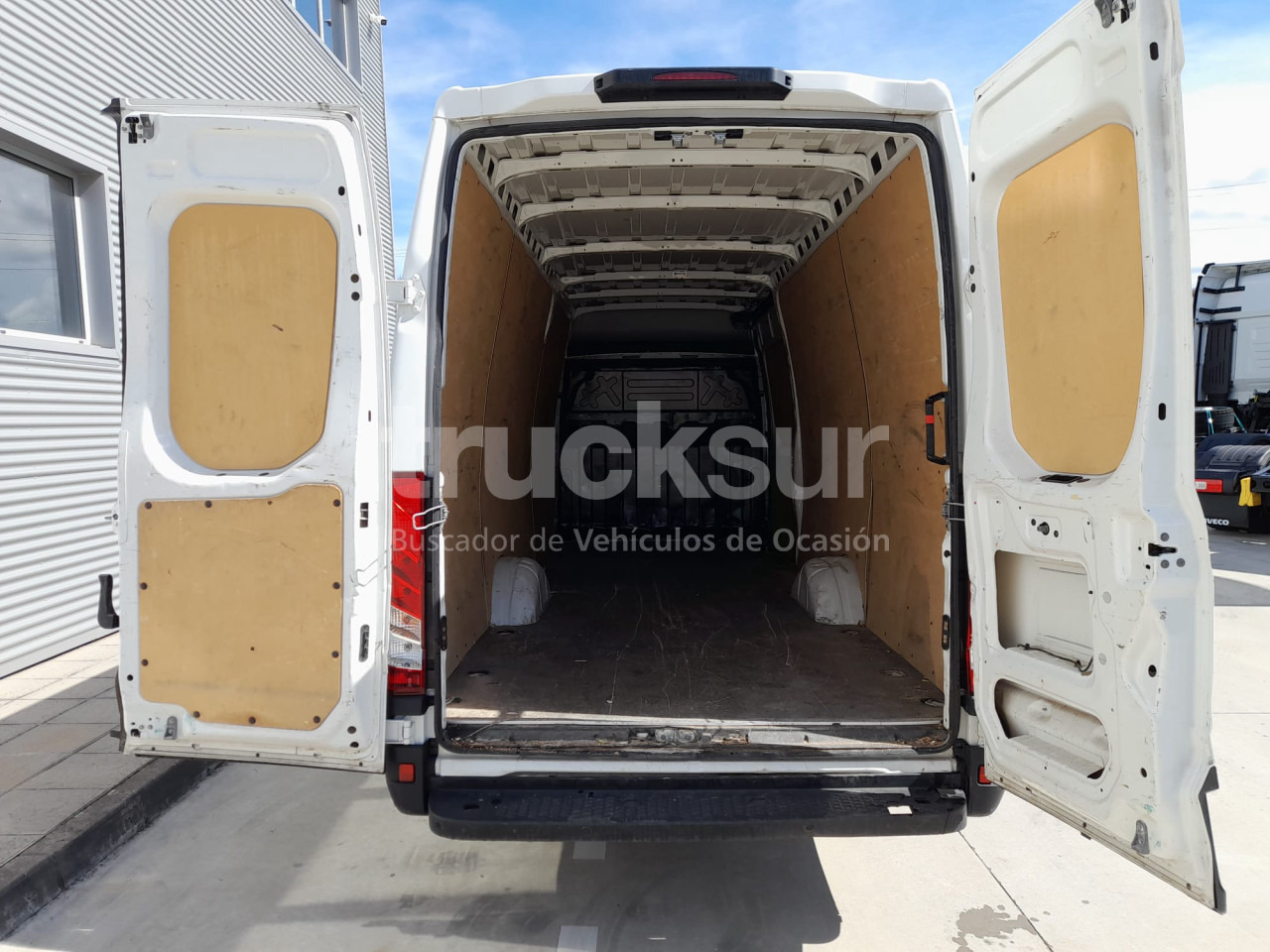 Фургон з закритим кузовом IVECO DAILY 35S16: фото 11