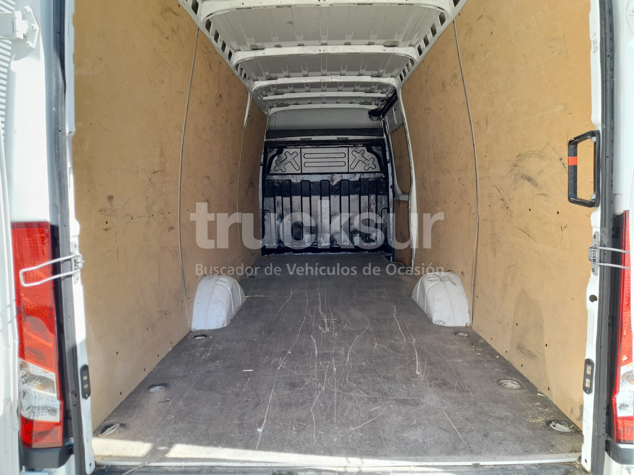 Фургон з закритим кузовом IVECO DAILY 35S16: фото 9