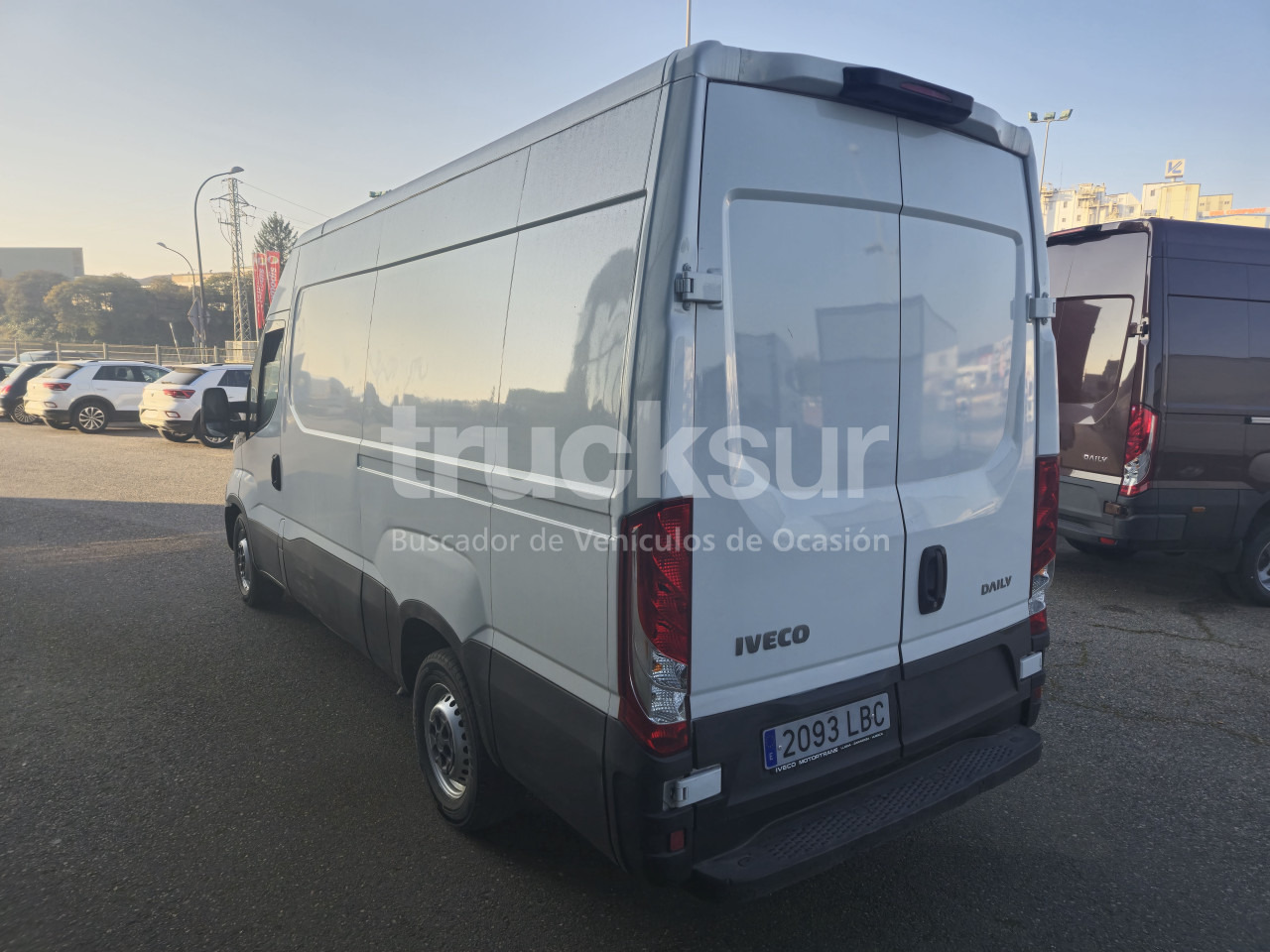 IVECO DAILY 35S16V 12M3 - Фургон з закритим кузовом: фото 4 IVECO DAILY 35S16V 12M3 - Фургон з закритим кузовом: фото 4
