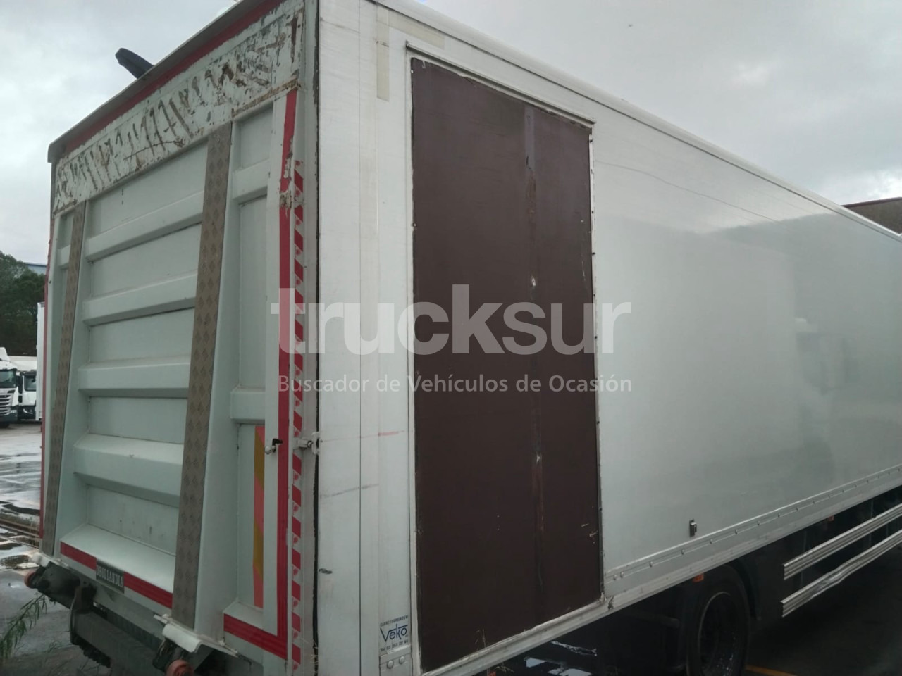 IVECO EUROCARGO - Вантажівка з закритим кузовом: фото 3 IVECO EUROCARGO - Вантажівка з закритим кузовом: фото 3