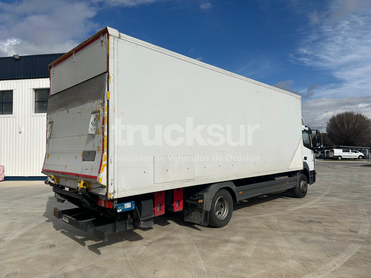 MERCEDES ATEGO - Вантажівка з закритим кузовом: фото 5 MERCEDES ATEGO - Вантажівка з закритим кузовом: фото 5