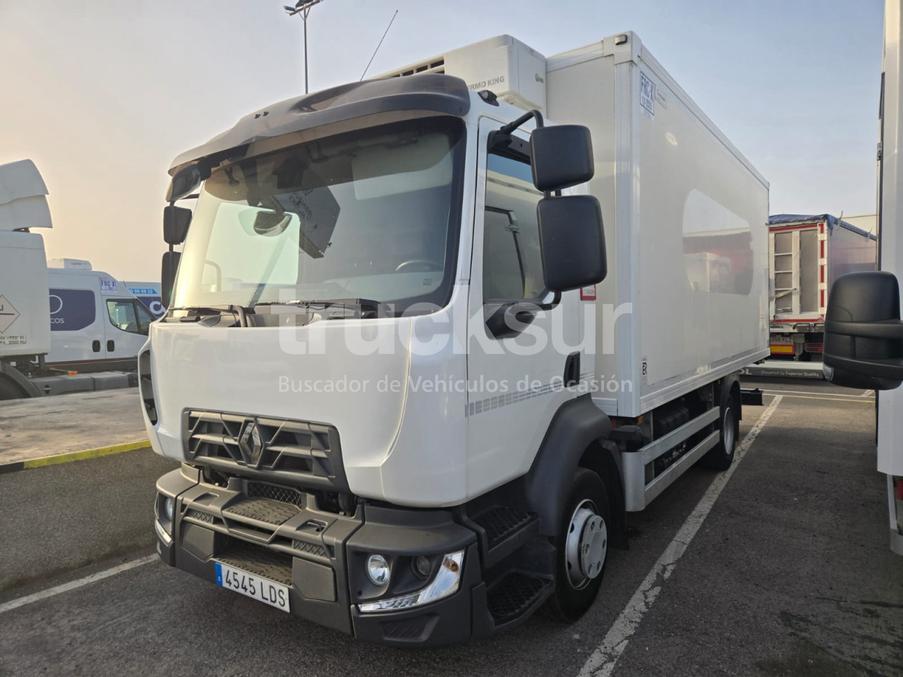 RENAULT D 12.240 FRC-X - Вантажівка з закритим кузовом: фото 1 RENAULT D 12.240 FRC-X - Вантажівка з закритим кузовом: фото 1