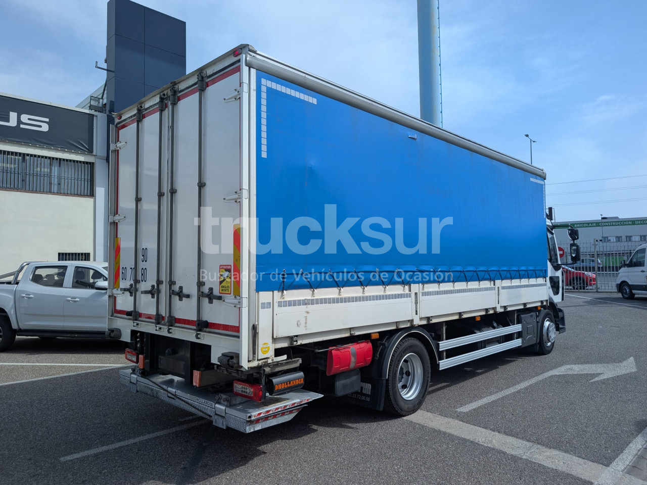 RENAULT D240.12 - Тентована вантажівка: фото 3 RENAULT D240.12 - Тентована вантажівка: фото 3