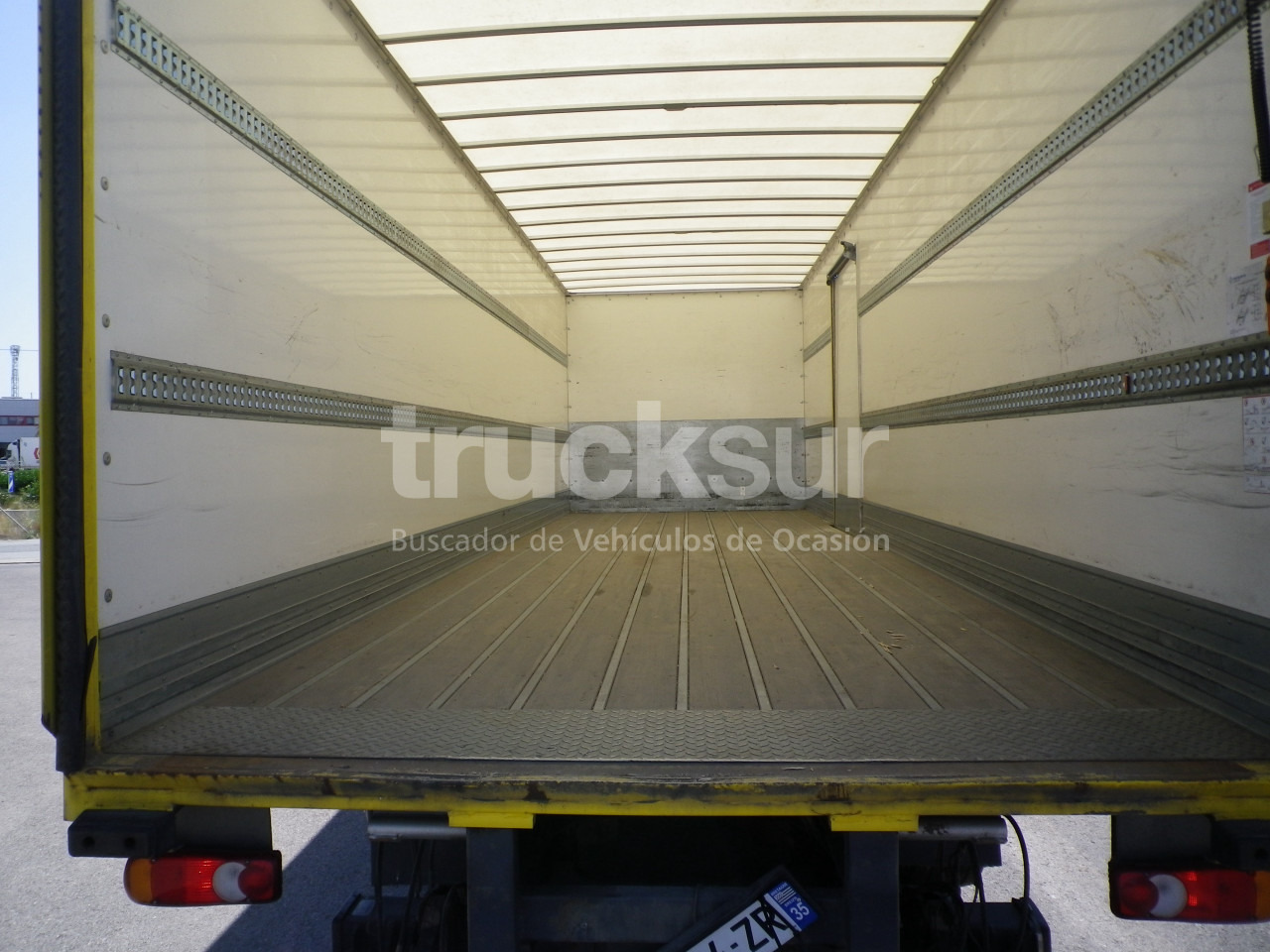 Вантажівка з закритим кузовом RENAULT D380.26  6X2*4 ejes 6x2*4: фото 7