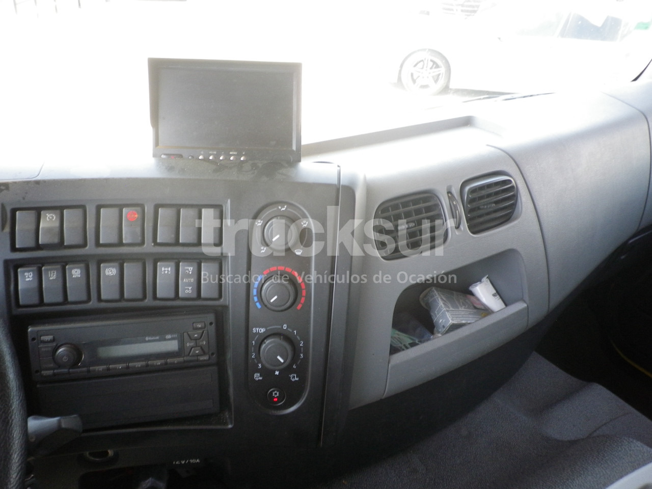 Вантажівка з закритим кузовом RENAULT D380.26  6X2*4 ejes 6x2*4: фото 10