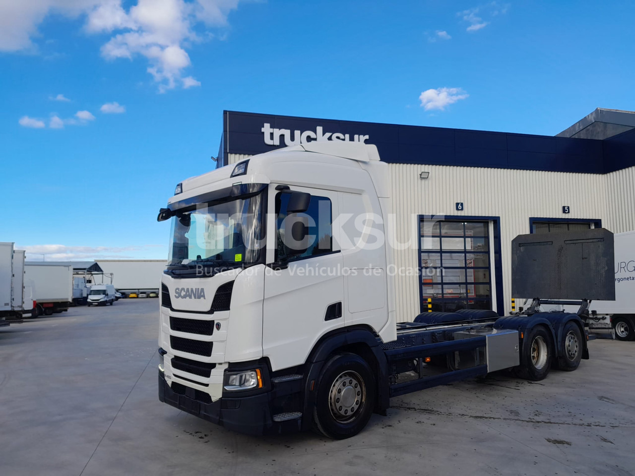 SCANIA R450.26 ejes 6x2*4 - Вантажівка шасі: фото 1 SCANIA R450.26 ejes 6x2*4 - Вантажівка шасі: фото 1