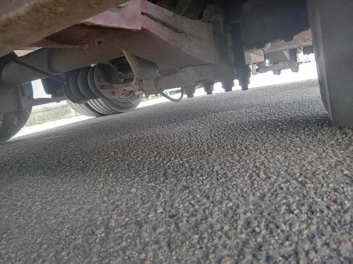 Castera - Низькорамна платформа напівпричіп: фото 4 Castera - Низькорамна платформа напівпричіп: фото 4