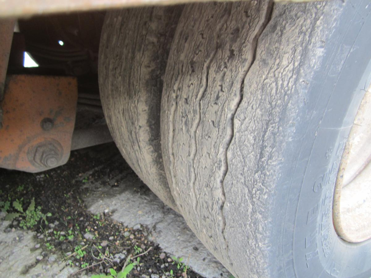 Kaiser - Низькорамна платформа напівпричіп: фото 4 Kaiser - Низькорамна платформа напівпричіп: фото 4