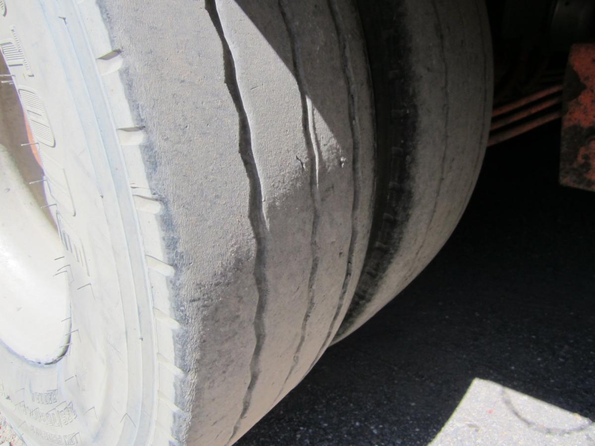 Kaiser - Низькорамна платформа напівпричіп: фото 4 Kaiser - Низькорамна платформа напівпричіп: фото 4